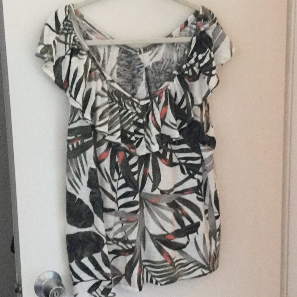 Old Navy Ruffle top